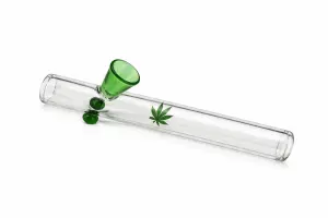 Pipa de cristal con hoja de cannabis