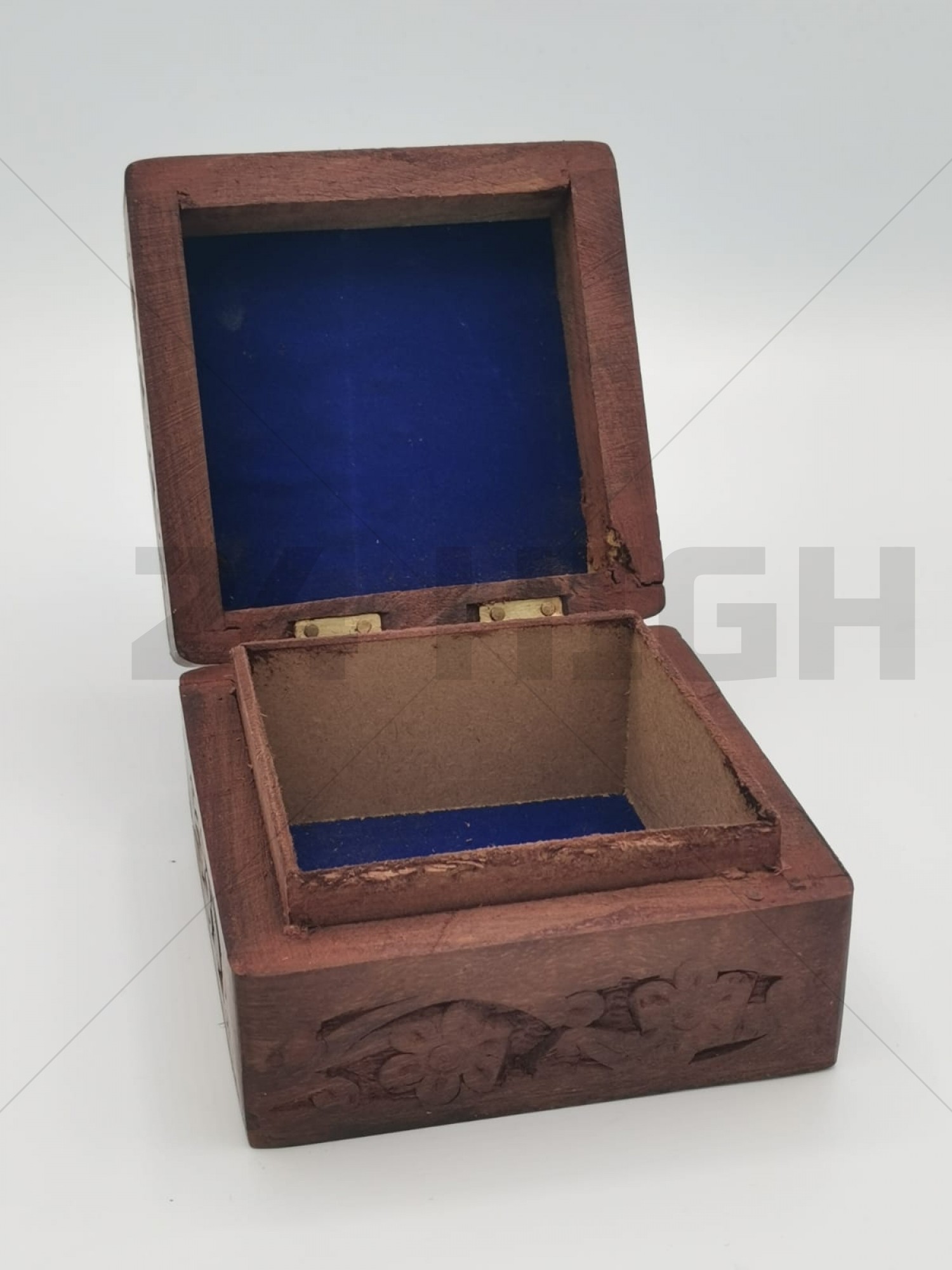 Caja de madera con hoja (11 x 11 x 6 cm)